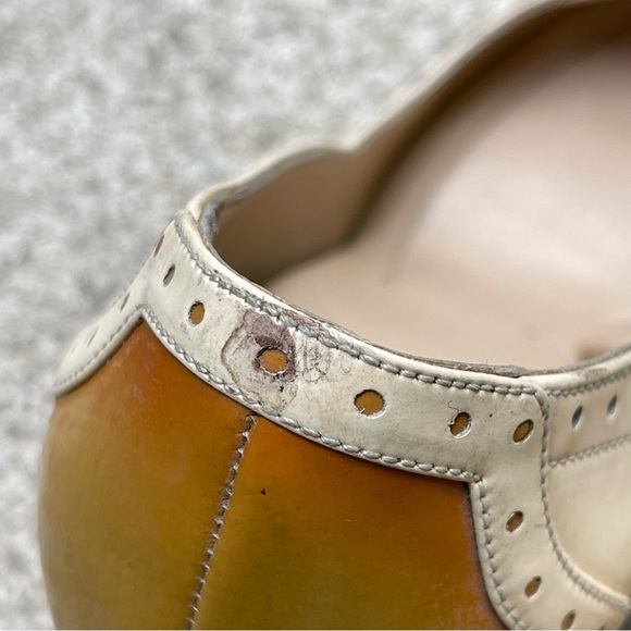 Vintage Dolce & Gabbana Women's Patent Leather Round Toe Pumps Size 37 - Picture 4 of 9